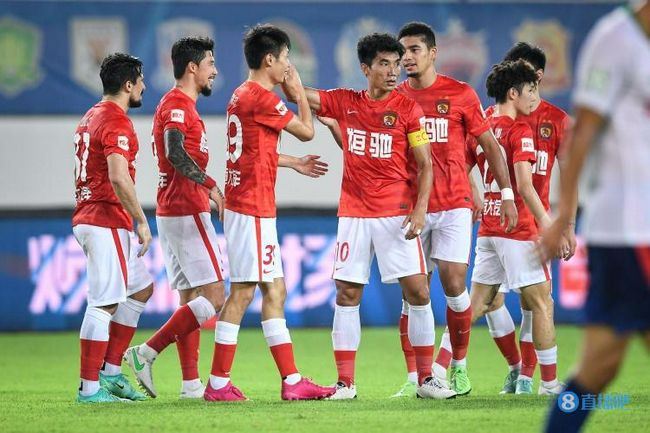 回想起9月份我们对阵维拉的比赛，那场球我们3-0获胜了——那场比赛中我提到很深的位置，在禁区里走出来，在对手后防线上接到了球。